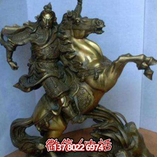 傳統(tǒng)工藝銅雕騎馬人物雕塑，點綴戶外園林