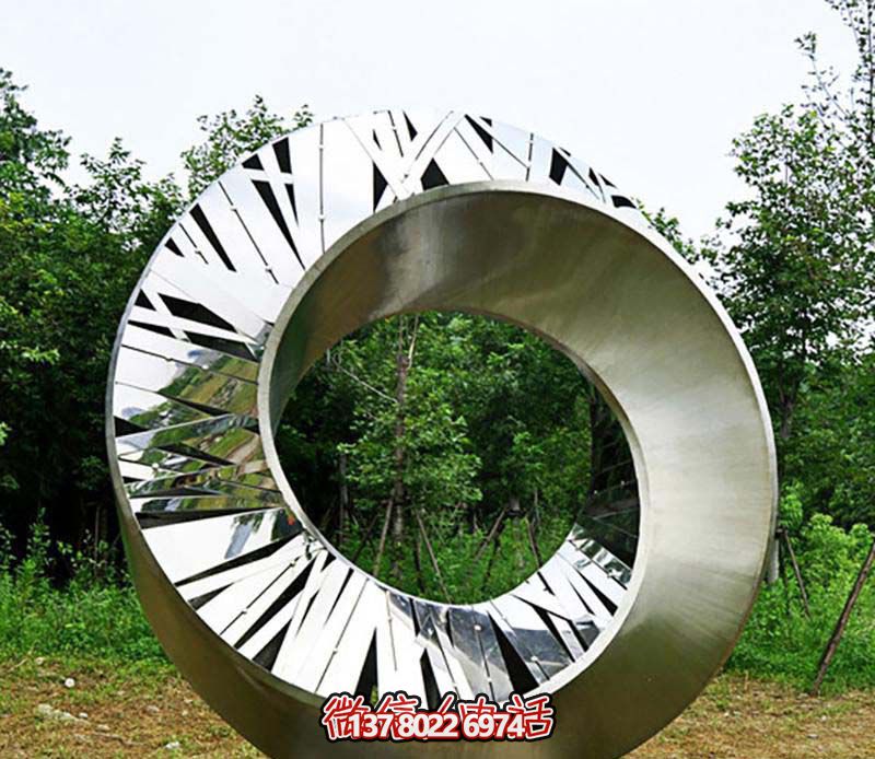 戶(hù)外草坪不銹鋼鏤空創(chuàng)意個(gè)性圓環(huán)雕塑 戶(hù)外草坪不銹鋼鏤空創(chuàng)意個(gè)性圓環(huán)雕塑